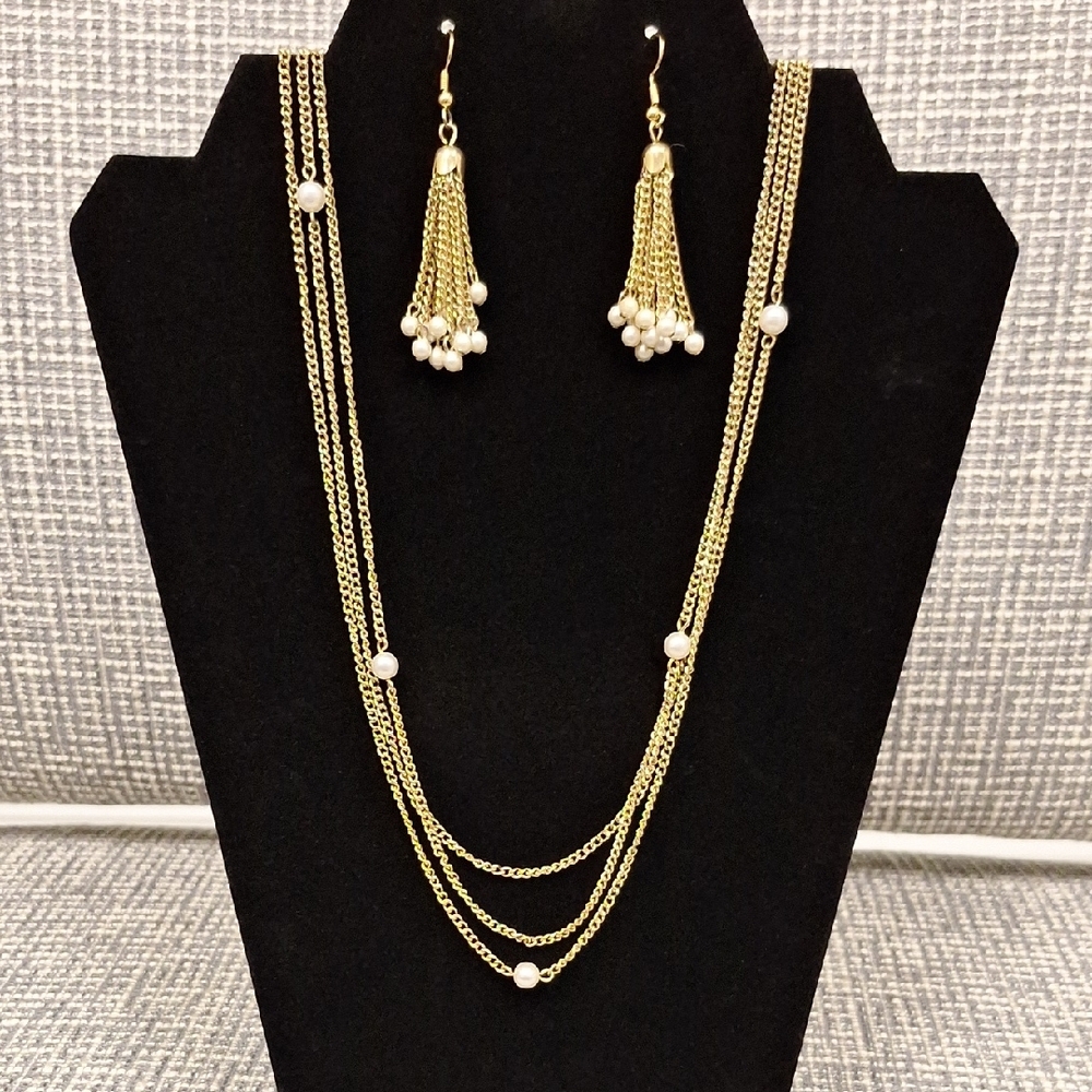 Gold Tone and Faux Pearl Necklace And Earrings Set